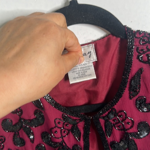 Vantage burgundy slik beaded jacket size small - Picture 4 of 5